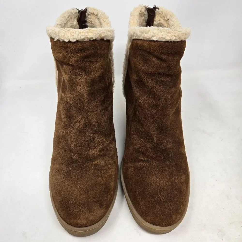 AQUATALIA Suede Charlie Wedge Booties Size‎ 8.5 Sherpa Lined Boots